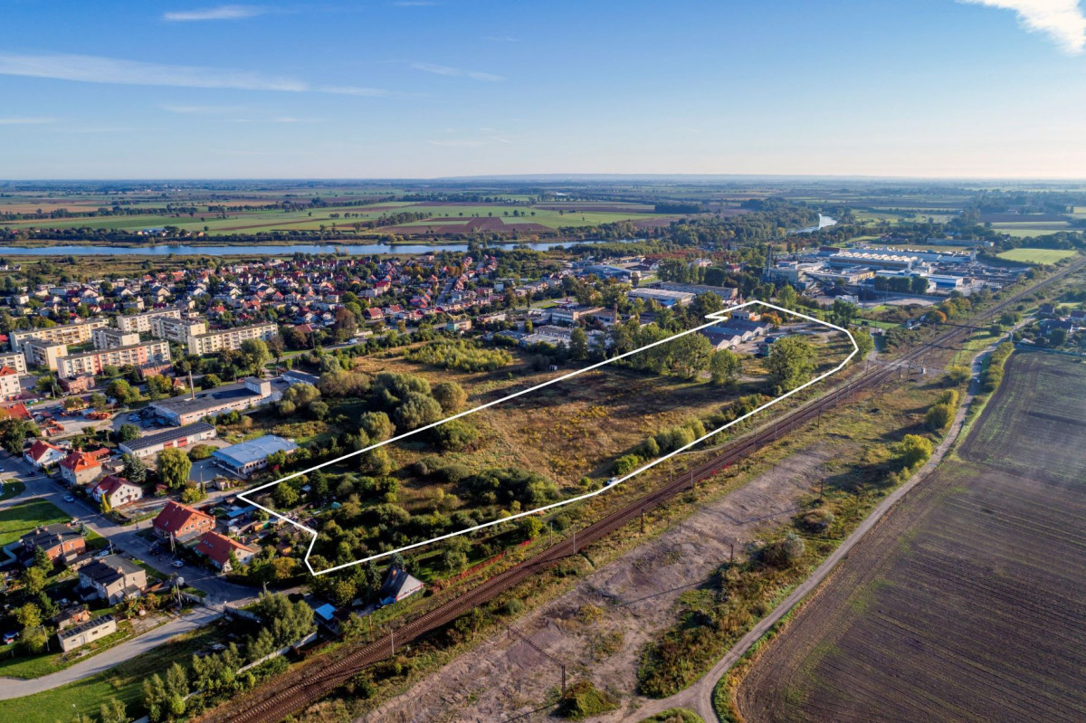 Teren z dostępem do torów kolejowych