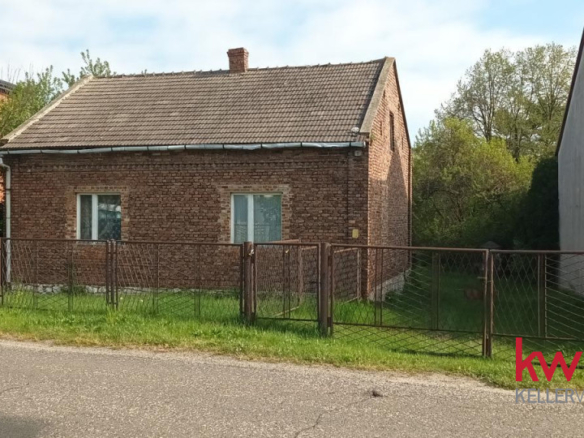 Działka zabudowana 2806m2