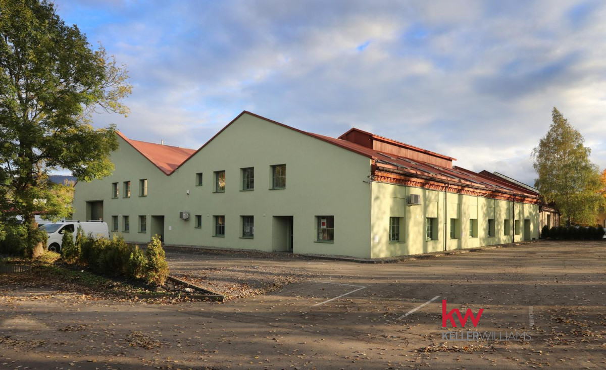 Obiekt Biurowo – Usługowy na sprzedaż 1918 m2