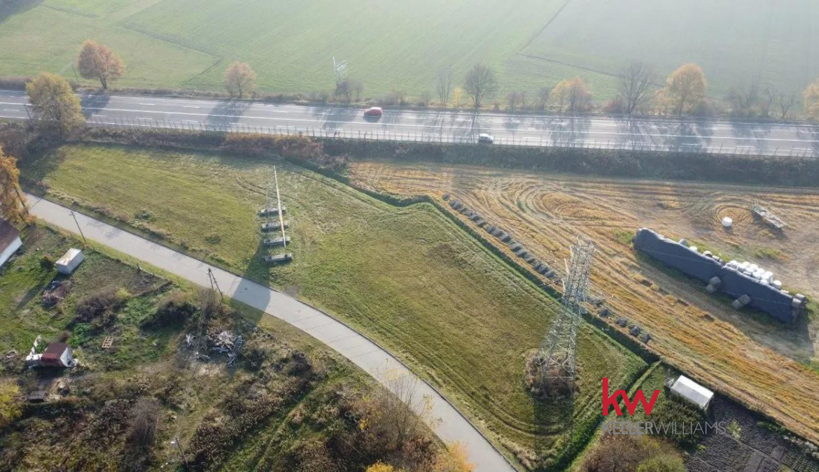 Atrakcyjna działka przy drodze krajowej DK88