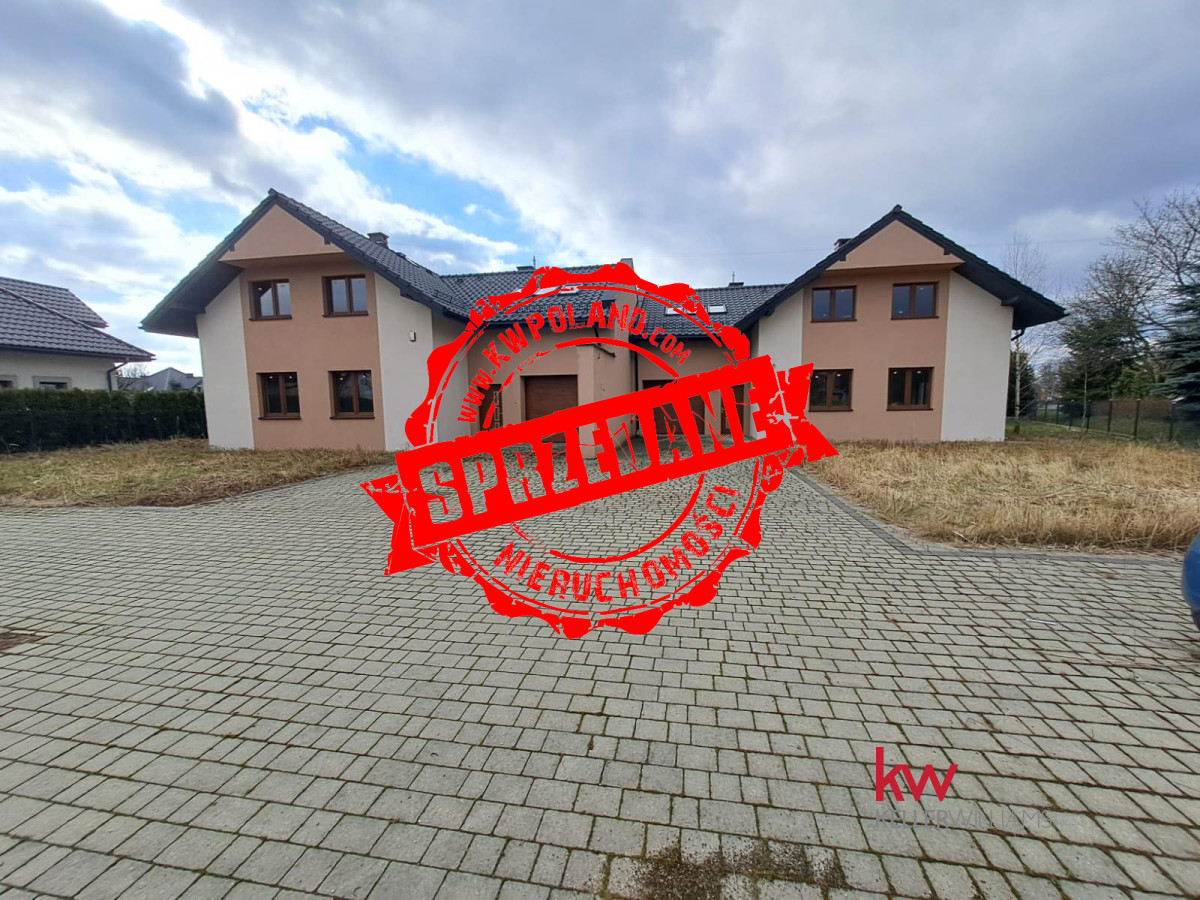 83286648 Nowoczesny Budynek Bliźniaczy na Sprzedaż