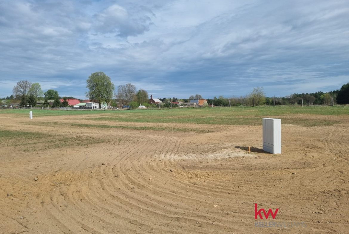 Działki pod zabudowę jednorodzinną przy lesie