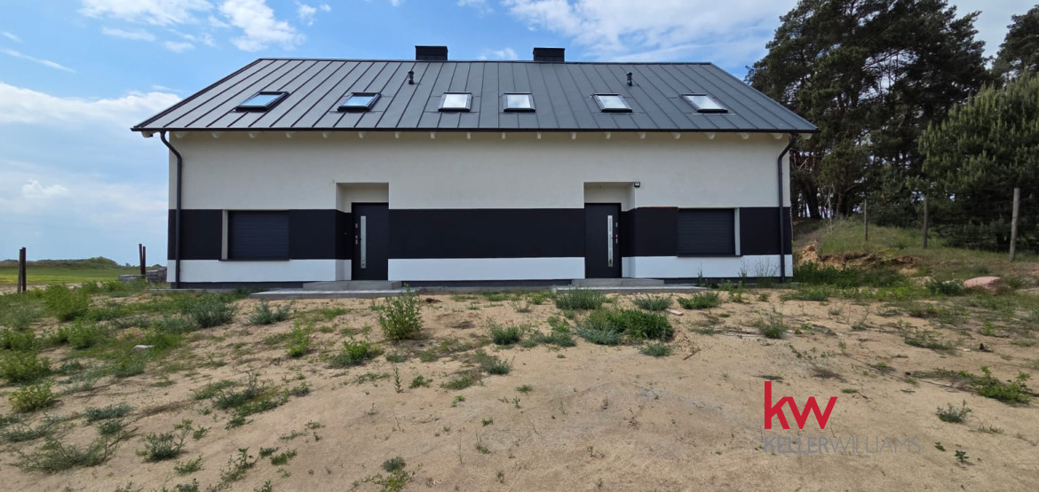 Dom w zabudowie bliźniaczej – lewa strona | Mieści