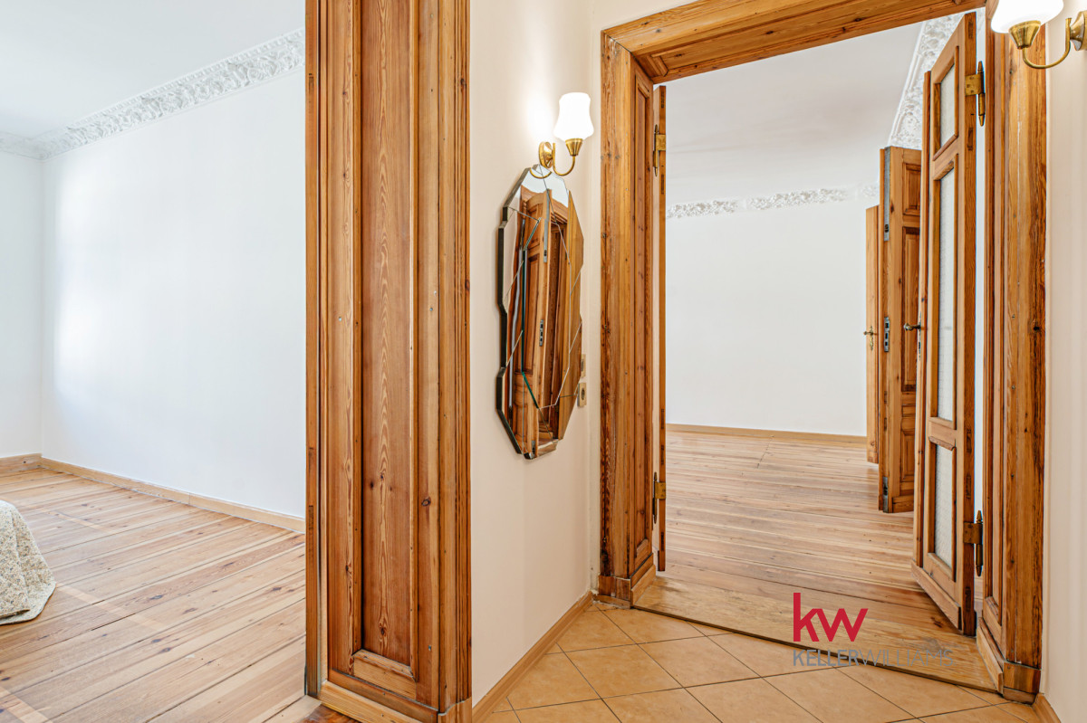 Przestronne w kamienicy 131,10 m2 centrum