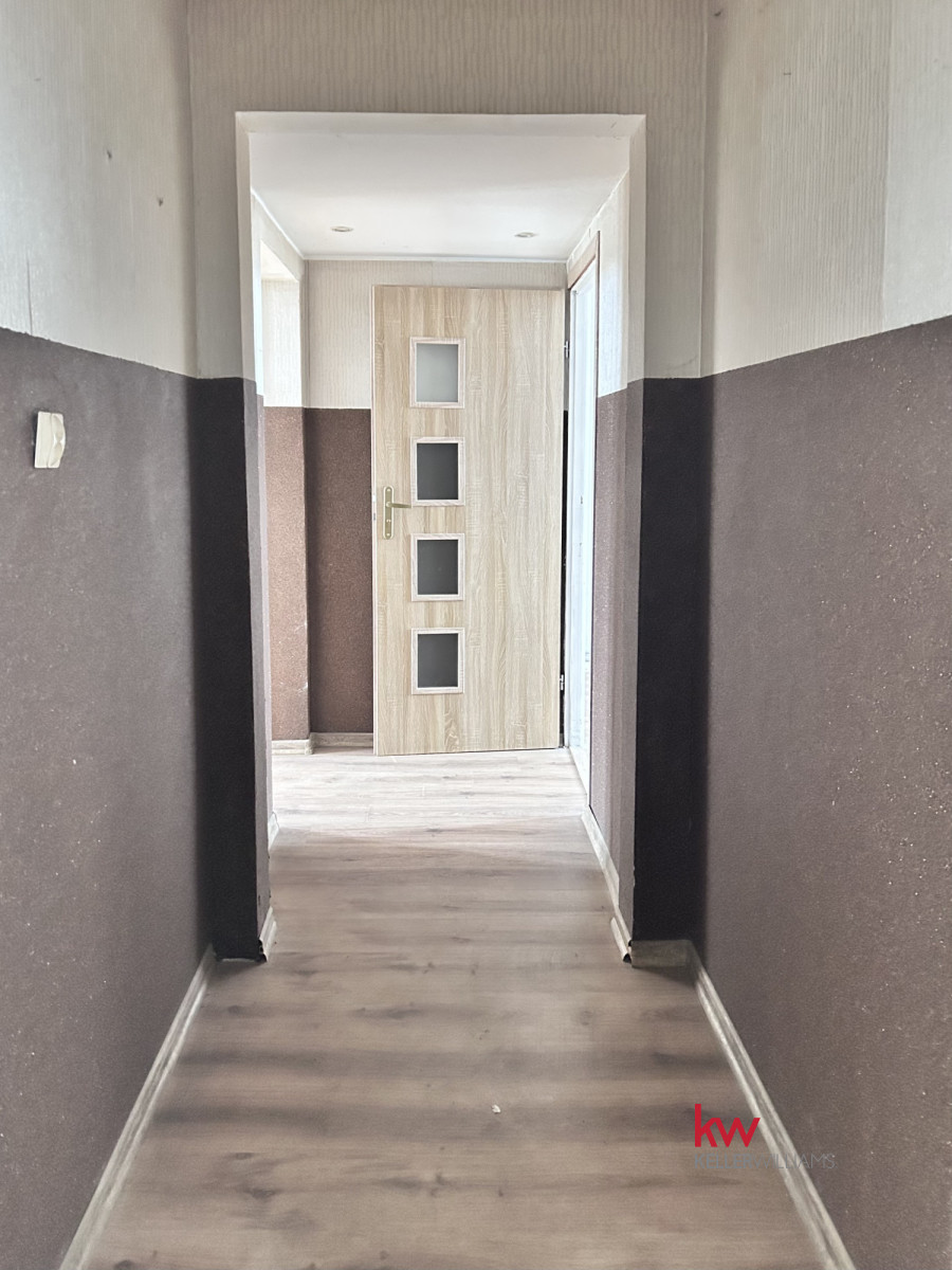 101480030 Przestronne mieszkanie na sprzedaż