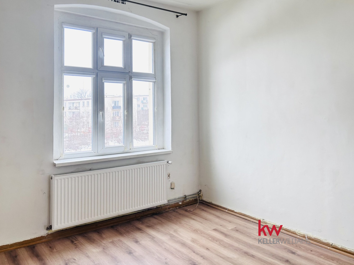 101480210 Przestronne mieszkanie na sprzedaż