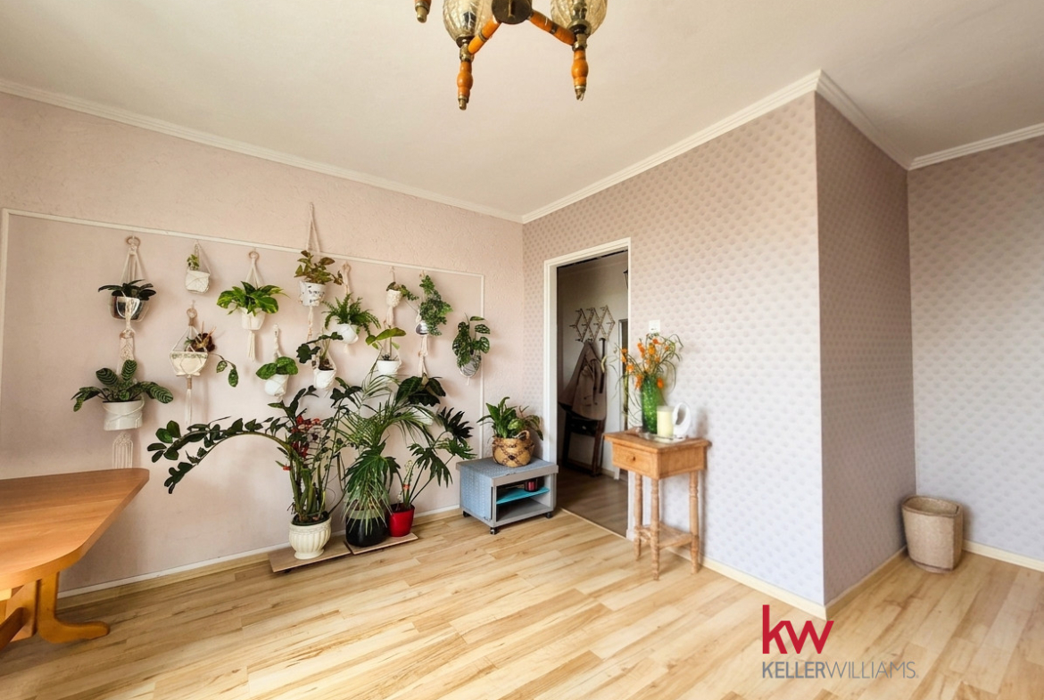 Ustawna kawalerka z widokiem na UM | Jeżyce