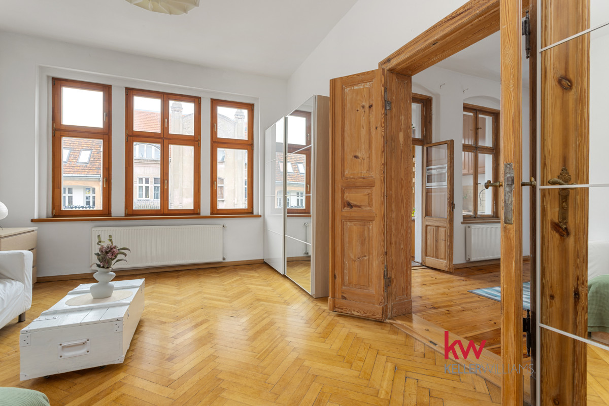 114530519 64 m² | 2 duże pokoje | Jeżyce | Kamienica