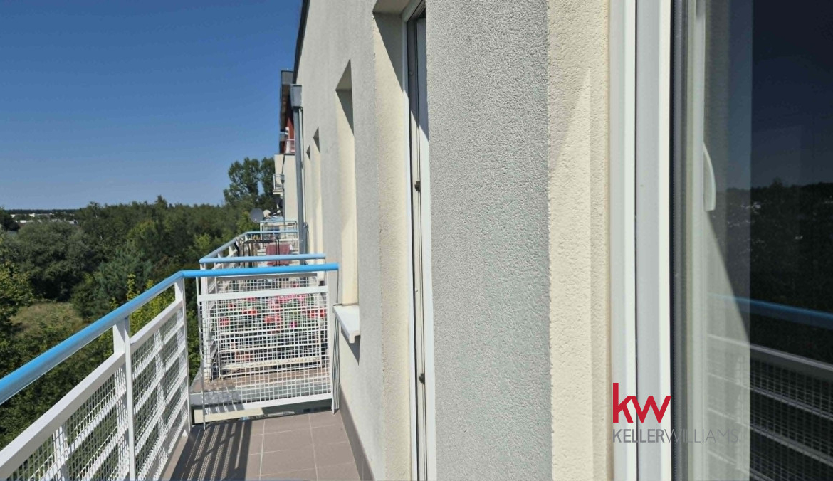 Kawalerka z balkonem i opcją garażu.