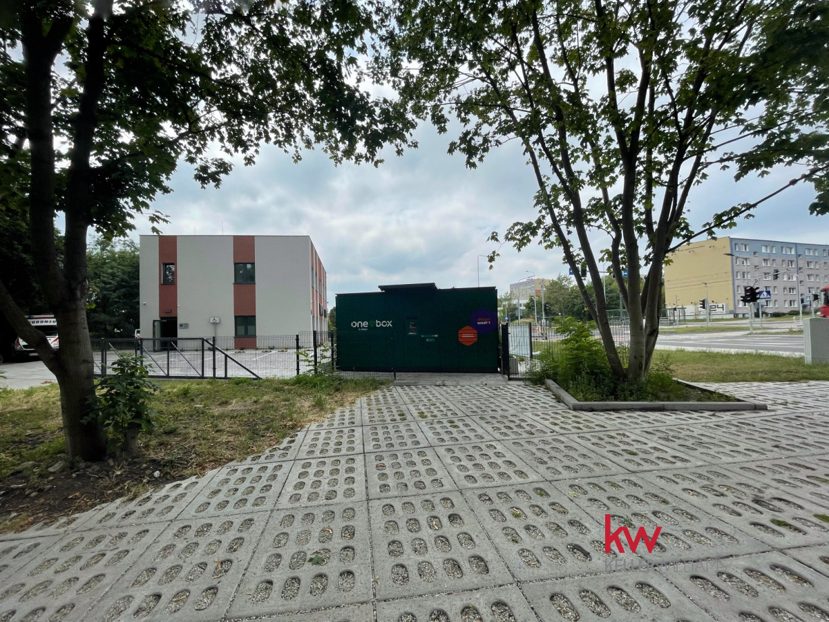 114710426 Lokal – idealny pod biuro, usługi lub gabinet.