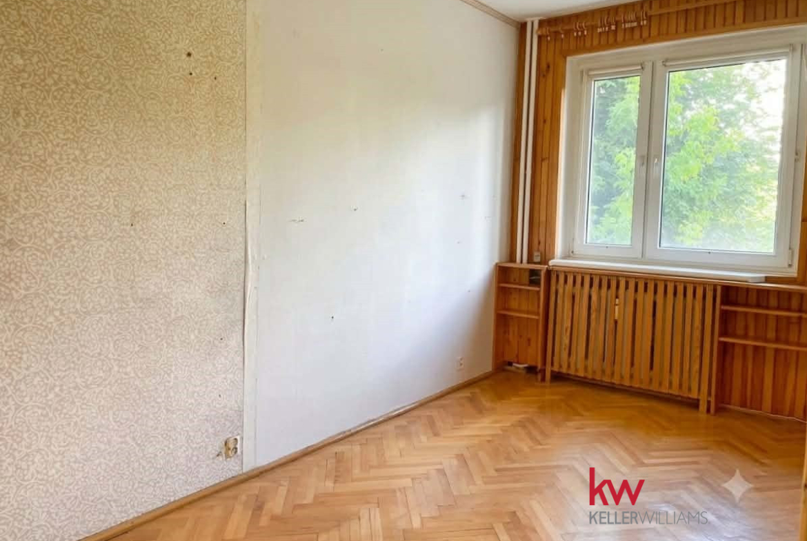 4 pokoje ro remontu, balkon, piwnica