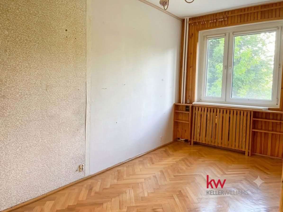 4 pokoje ro remontu, balkon, piwnica