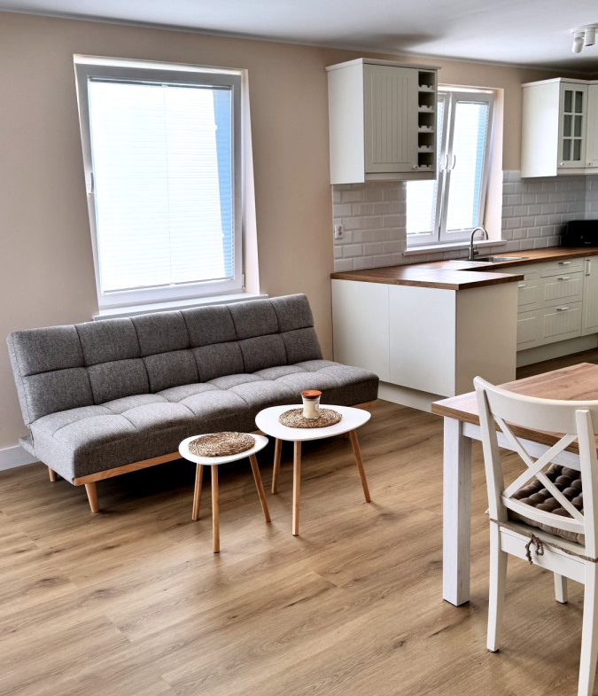 3 pokoje/wysoki standard/balkon/1.piętro