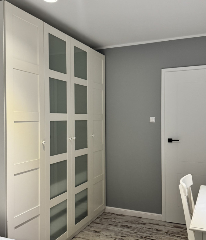 3 pokoje/wysoki standard/balkon/1.piętro