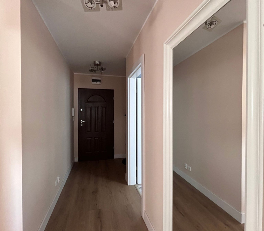 3 pokoje/wysoki standard/balkon/1.piętro