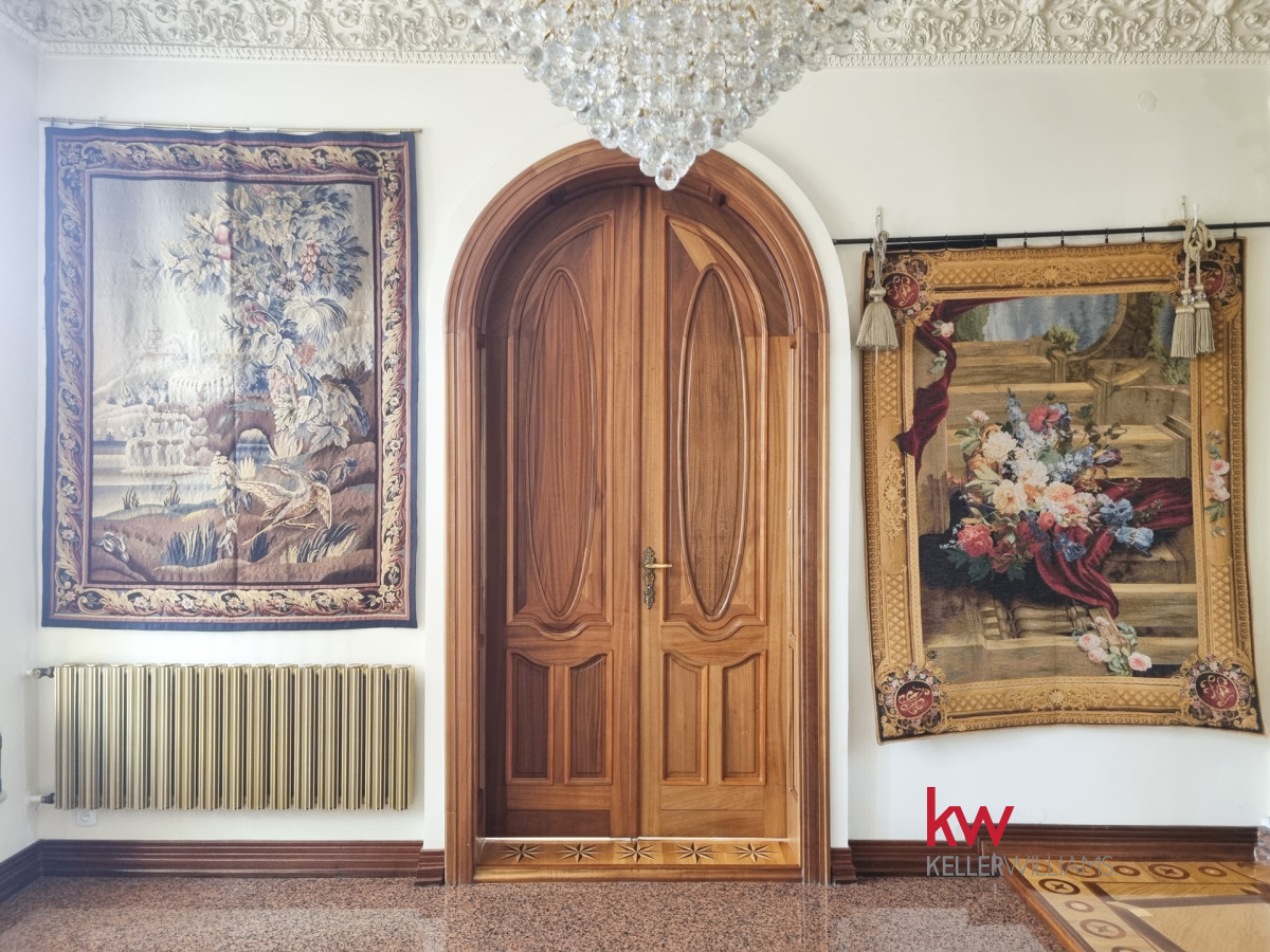Pałac rezydencja Poznań przy Jeziorze Maltańskim