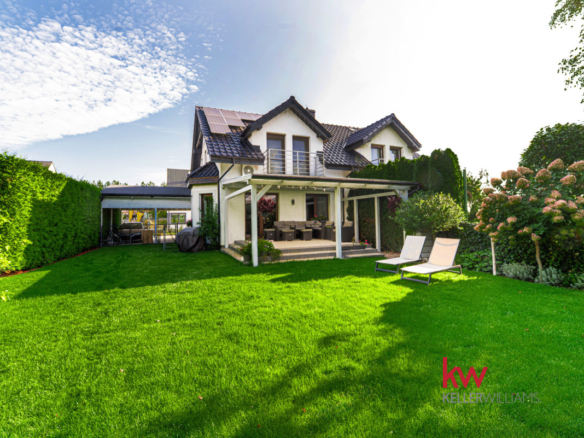 rodzinny dom, 4 sypialnie, poddasze gamingowe