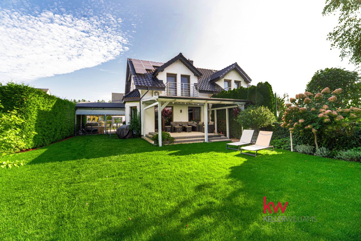 rodzinny dom, 4 sypialnie, poddasze gamingowe