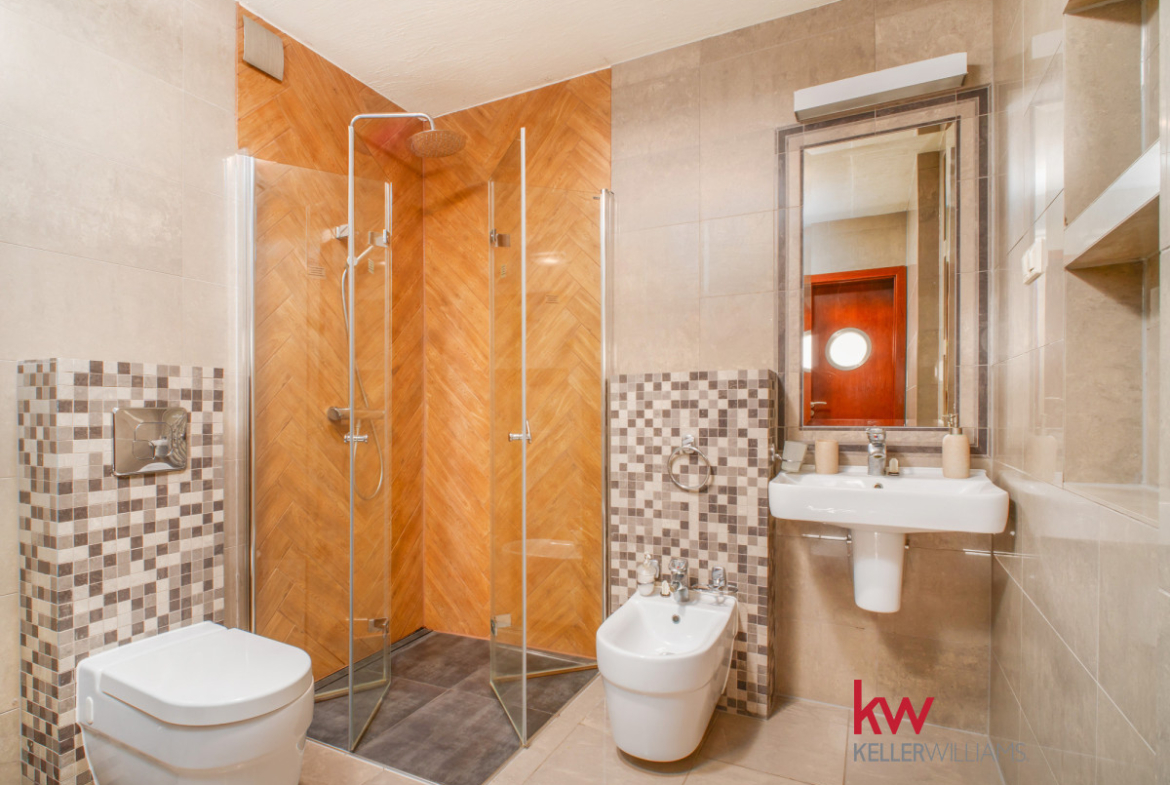 Dwupoziomowy apartament | 100 m od morza | basen