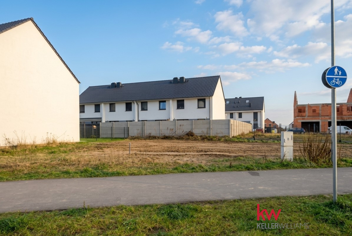 Kamionki, gotowa inwestycja: Działka 620m² + Pozwo