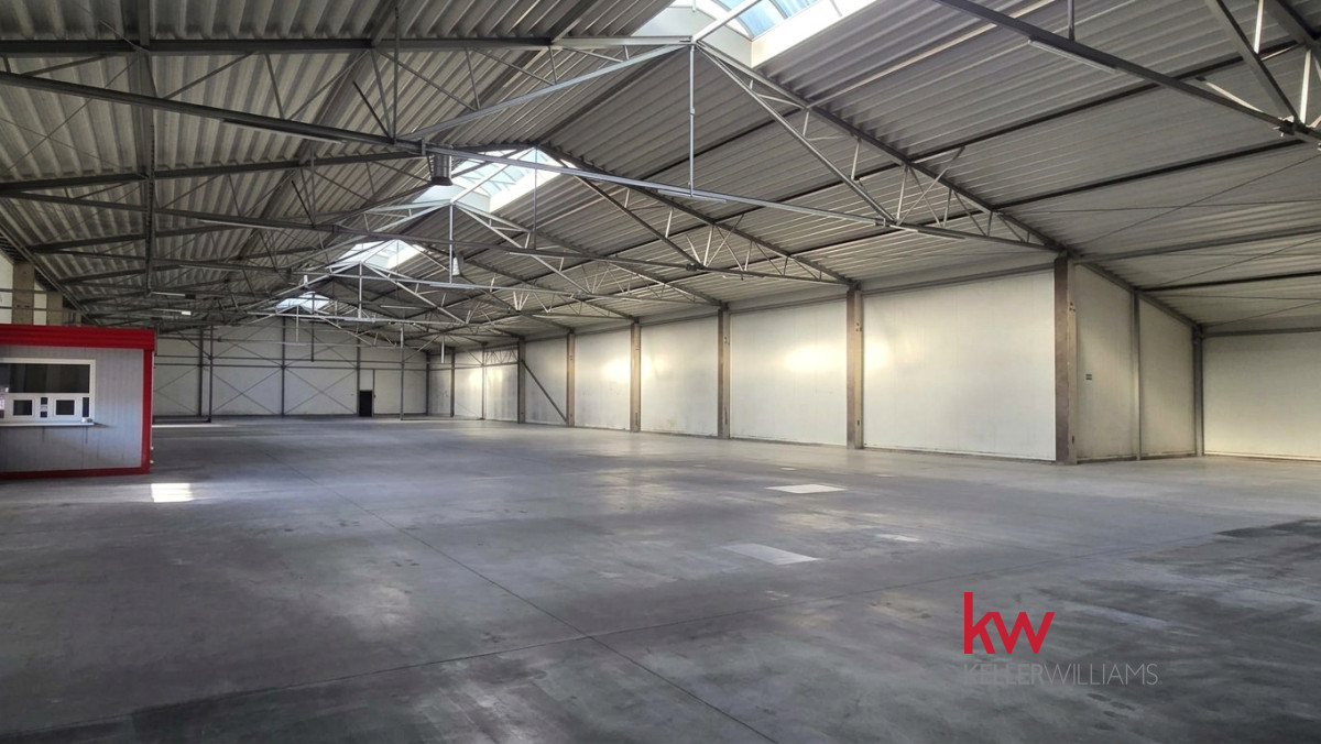 116435678 Hala magazynowa z częścią biurową- łącznie 3282 m2