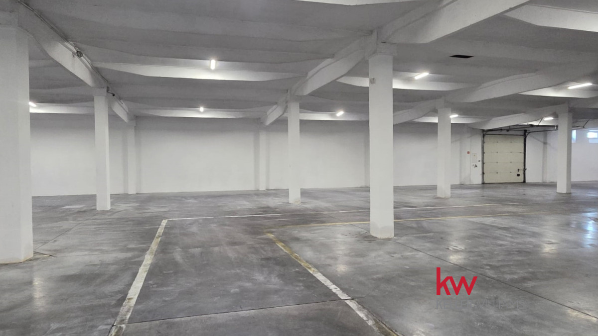 116437463 Hala magazynowa z częścią biurową- łącznie 3282 m2