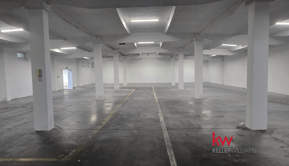 Hala magazynowa z częścią biurową- łącznie 3282 m2