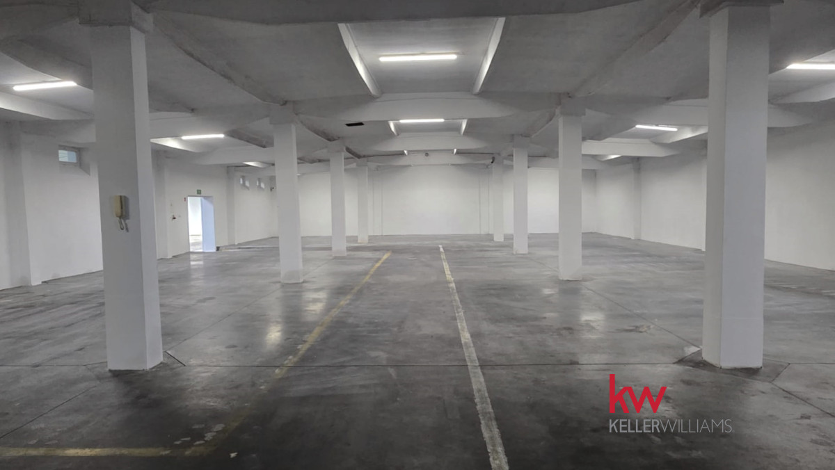 116437895 Hala magazynowa z częścią biurową- łącznie 3282 m2