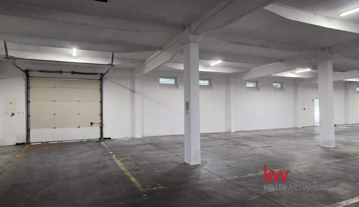 Hala magazynowa z częścią biurową- łącznie 3282 m2