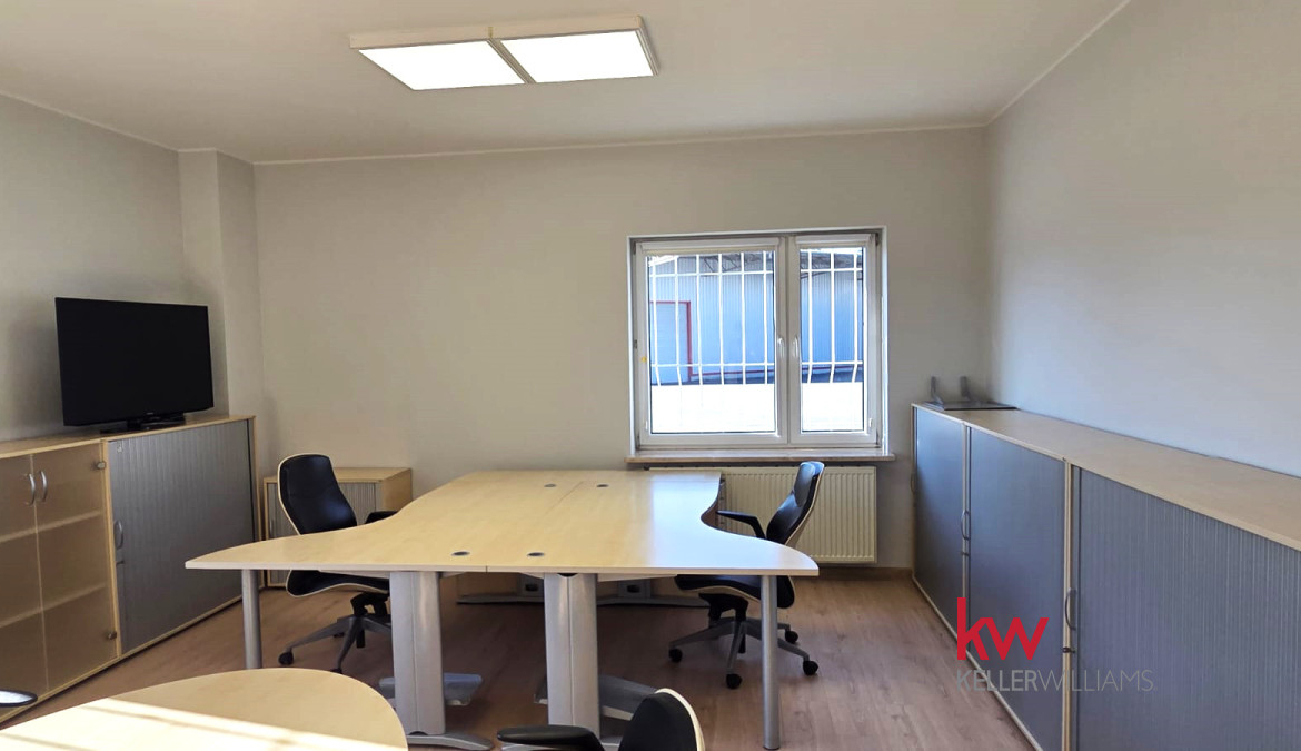 Hala magazynowa z częścią biurową- łącznie 3282 m2