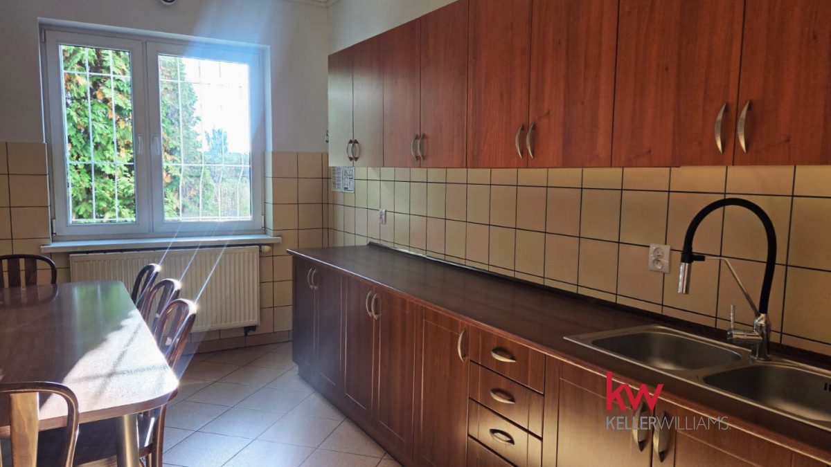 116441123 Hala magazynowa z częścią biurową- łącznie 3282 m2
