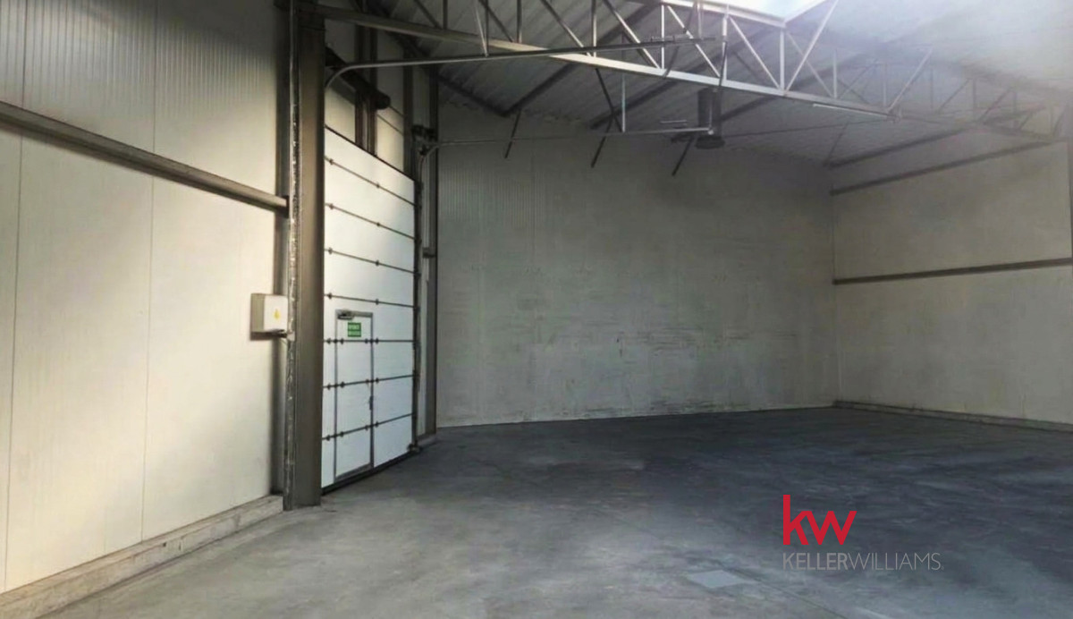 116444255 Hala magazynowa z częścią biurową- łącznie 3282 m2