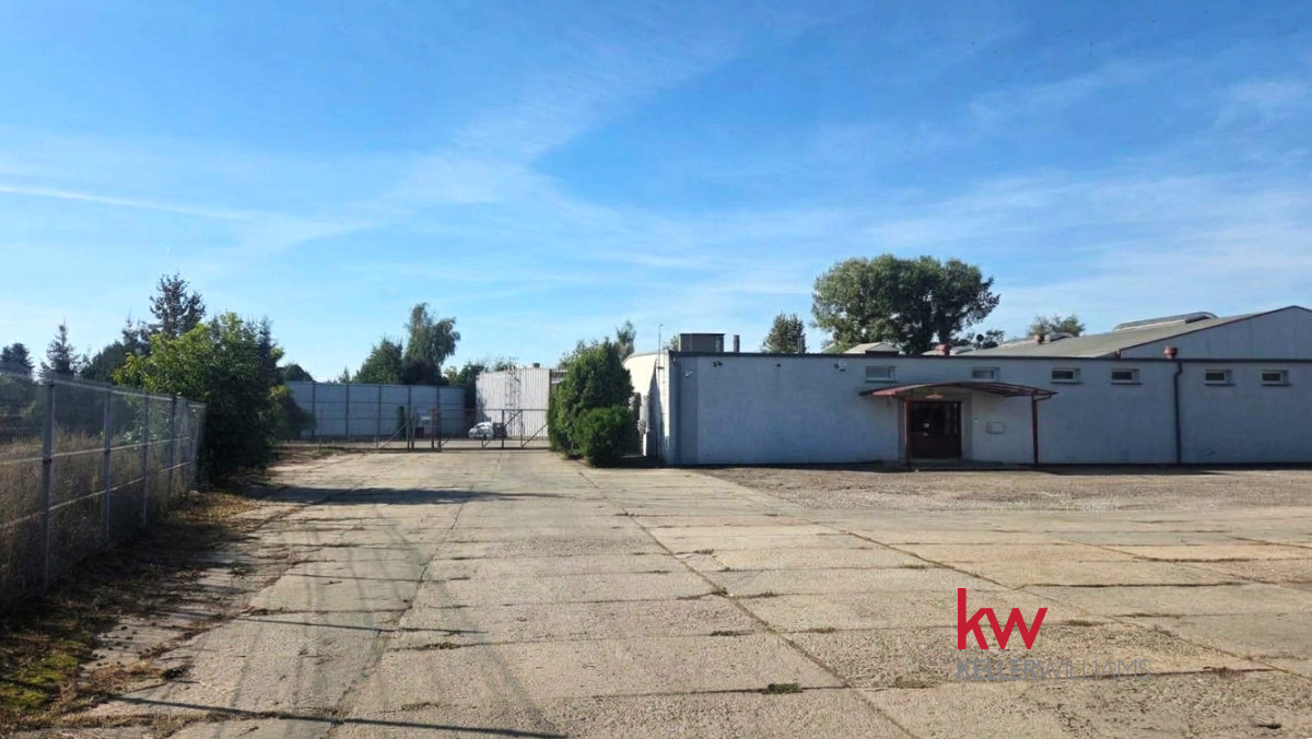 116446217 Hala magazynowa z częścią biurową- łącznie 3282 m2