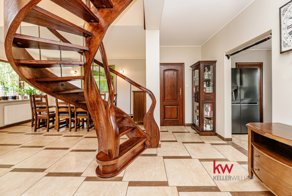 Dom z antresolą i pięknym ogrodem | 140 m²