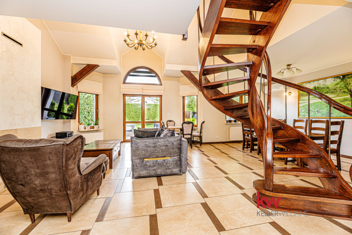 Dom z antresolą i pięknym ogrodem | 140 m²