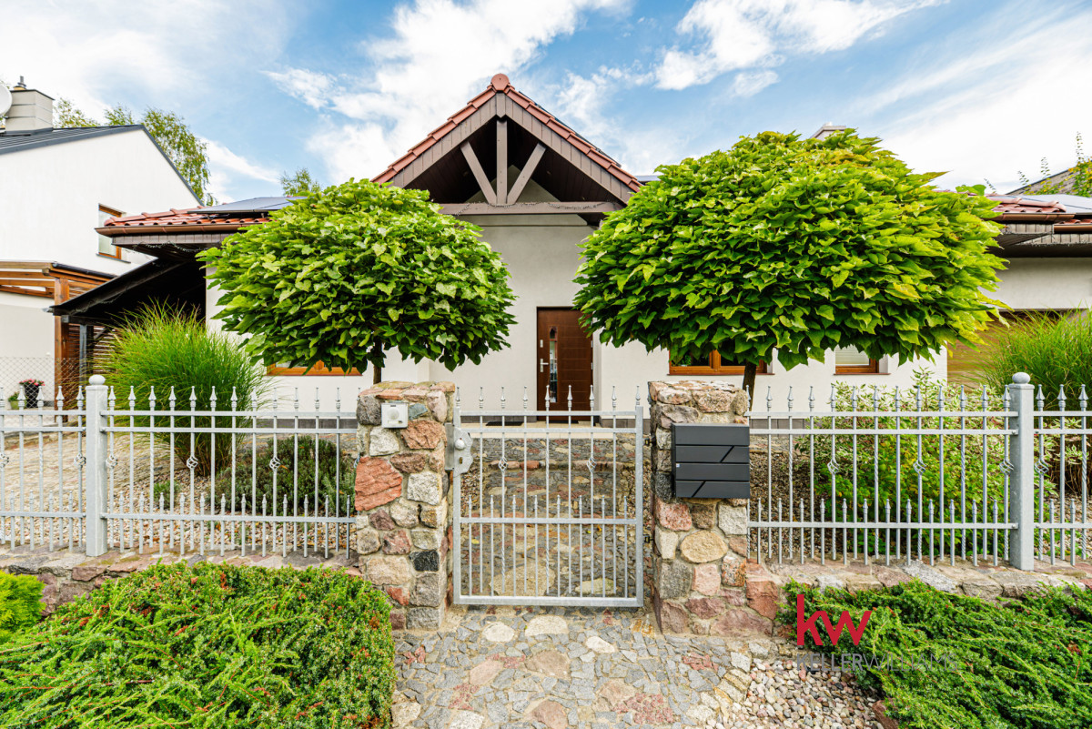 Dom z antresolą i pięknym ogrodem | 140 m²
