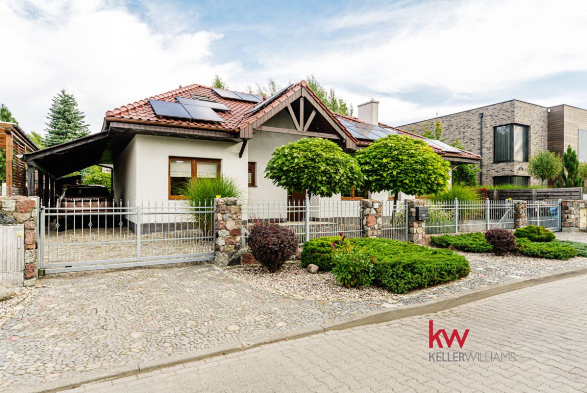 Dom z antresolą i pięknym ogrodem | 140 m²