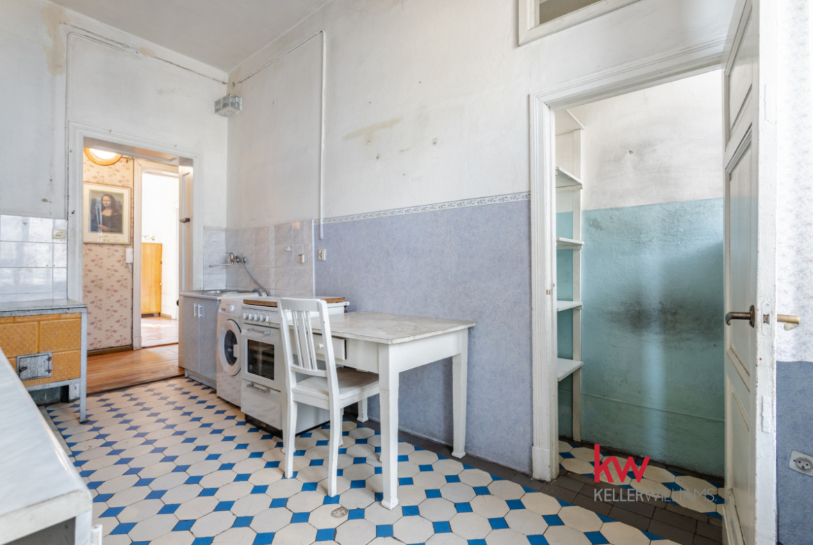 100,8 m² | Oryginalne detale | Kamienica, balkon