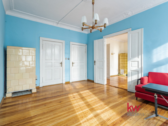 100,8 m² | Oryginalne detale | Kamienica, balkon