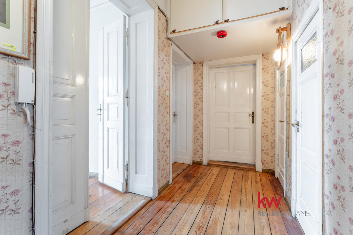 100,8 m² | Oryginalne detale | Kamienica, balkon