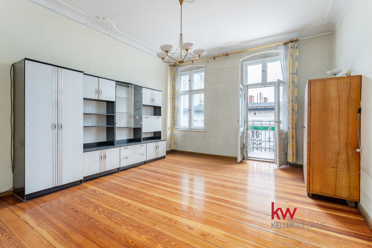 100,8 m² | Oryginalne detale | Kamienica, balkon