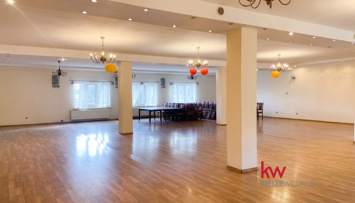 Duży Obiekt Gastronomiczno-Hotelowy Na Wynajem