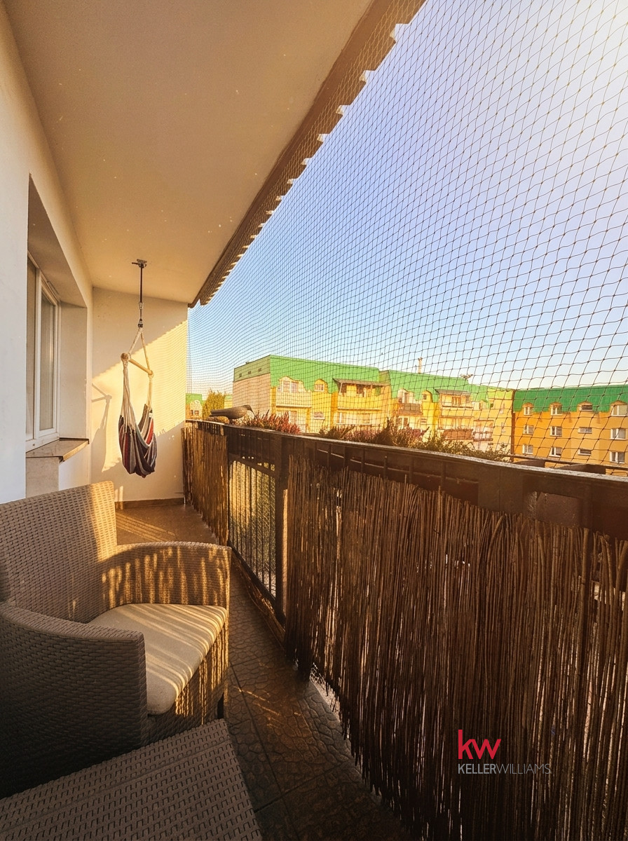 117212996 3 pokoje 60 m² z balkonem. Ogrzewanie i woda z mi