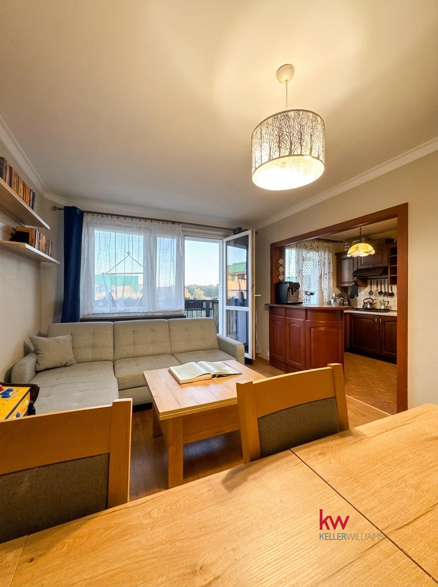 117213032 3 pokoje 60 m² z balkonem. Ogrzewanie i woda z mi