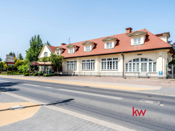 Pensjonat z restauracją na sprzedaż | 26 pokoi |