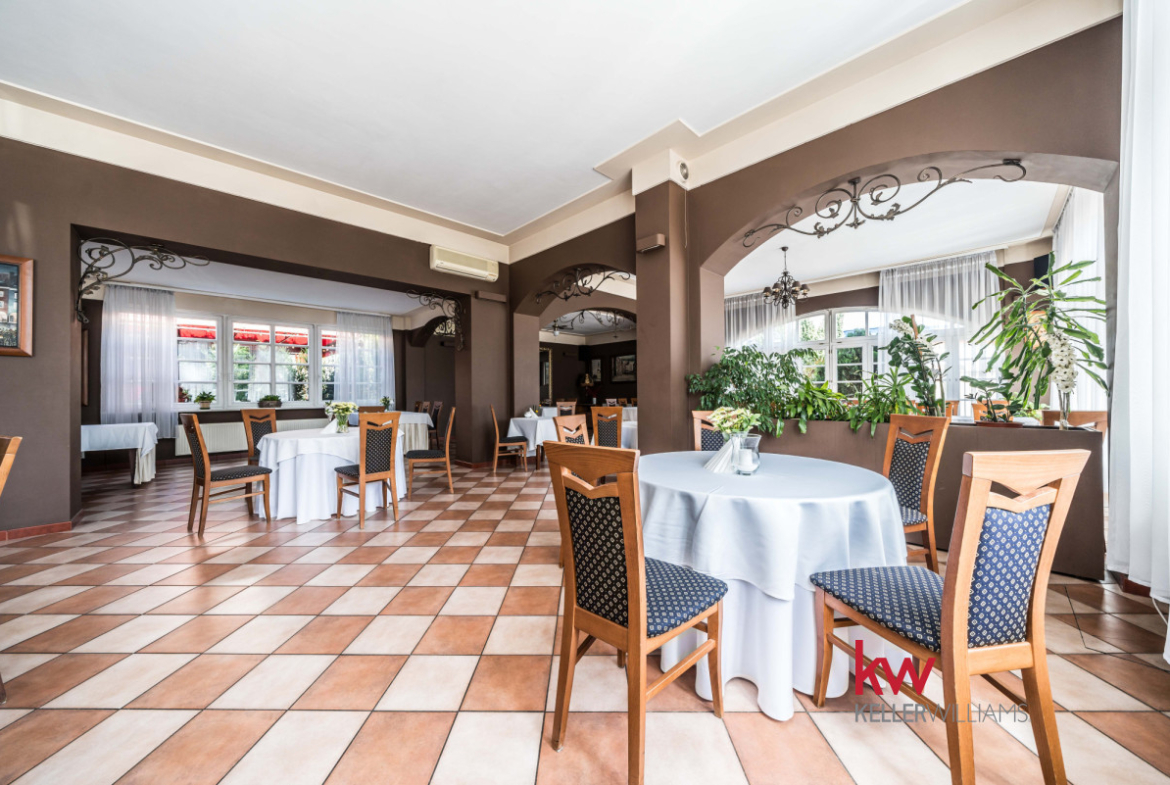 Pensjonat z restauracją na sprzedaż | 26 pokoi |