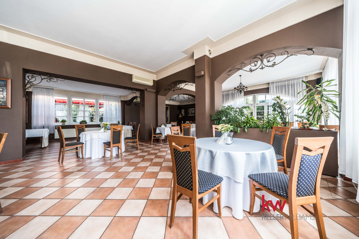 117922289 Pensjonat z restauracją na sprzedaż | 26 pokoi |