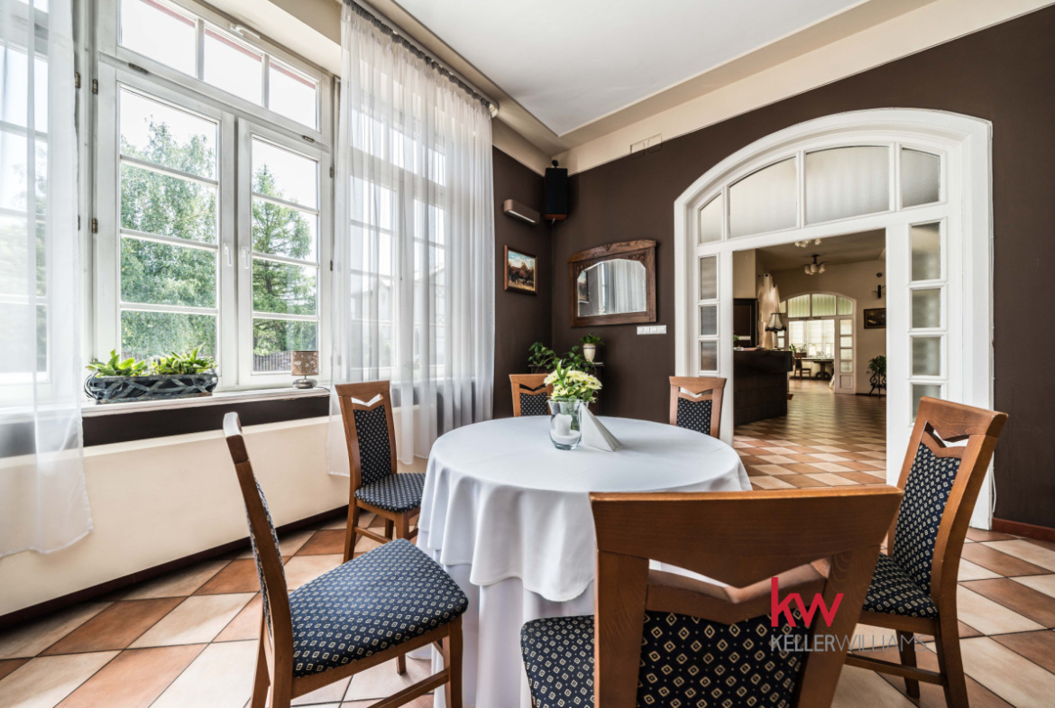 Pensjonat z restauracją na sprzedaż | 26 pokoi |